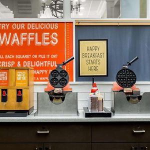 Hampton Inn Boston-Natick
